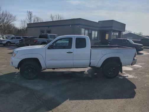 2013 Toyota Tacoma Base