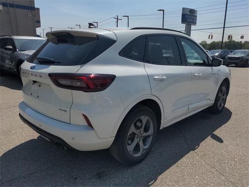 2023 Ford Escape ST-Line Select