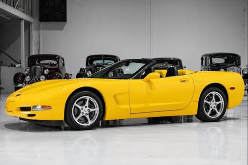2002 Chevrolet Corvette Base