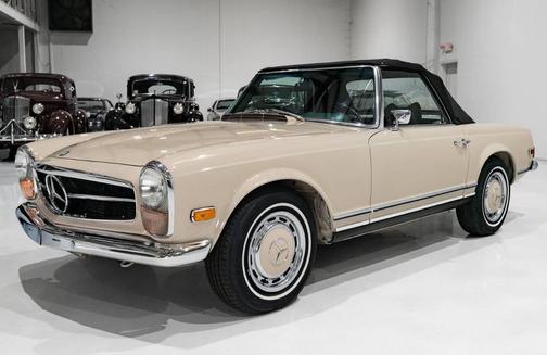 1970 Mercedes-Benz SL-Class 280 SL Roadster