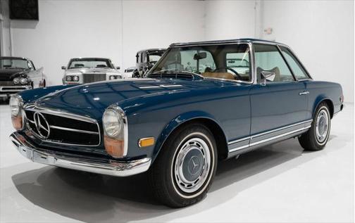 1970 Mercedes-Benz SL-Class 280 SL Roadster (Four-speed Manual)