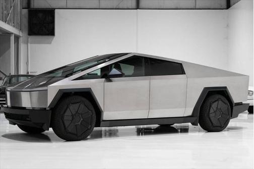 2024 Tesla Cybertruck Cyberbeast AWD 4dr Crew Cab