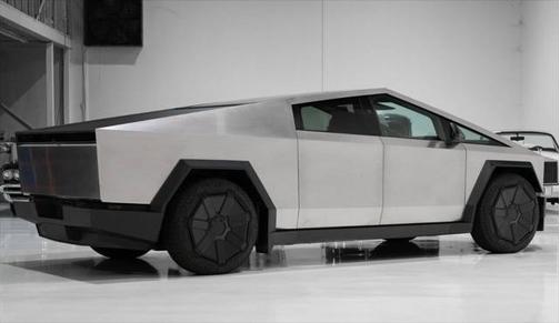2024 Tesla Cybertruck Cyberbeast AWD 4dr Crew Cab