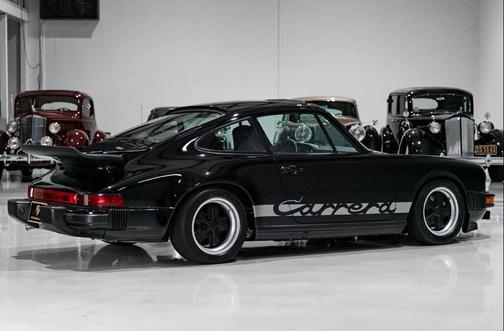 1975 Porsche 911 Carrera