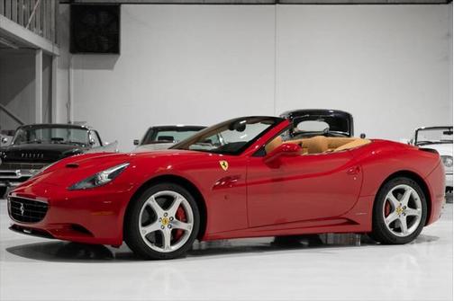 2010 Ferrari California Base