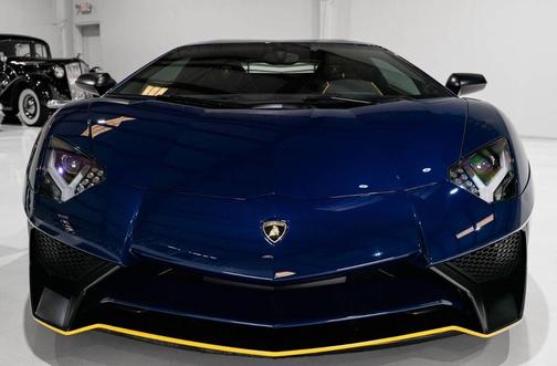 2017 Lamborghini Aventador LP 750 4 SV AWD 2dr Coupe