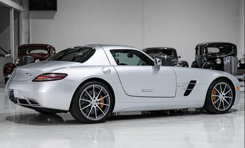 2011 Mercedes-Benz SLS AMG Base