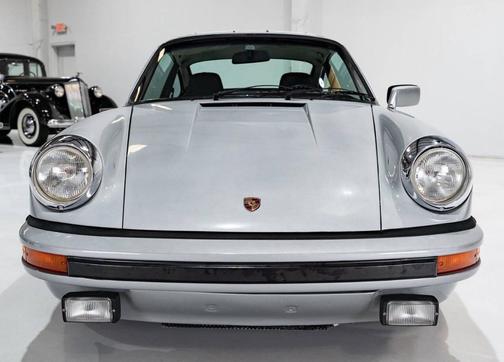 1976 Porsche 911 S 2.7 Sunroof Coupe