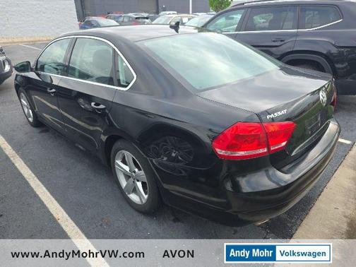 Black 2012 Volkswagen Passat 2.5 SE