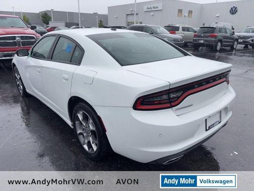 Bright White Clearcoat 2015 Dodge Charger SE