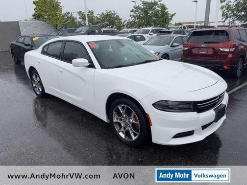 Bright White Clearcoat 2015 Dodge Charger SE