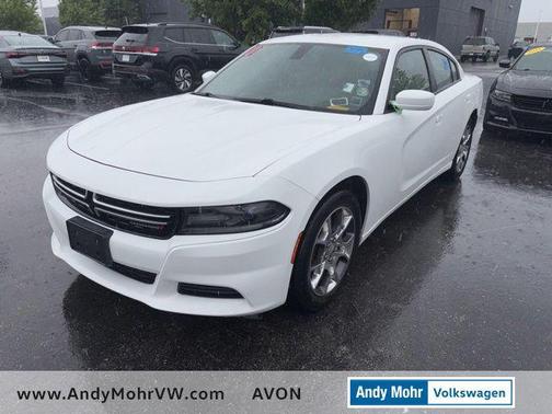 Bright White Clearcoat 2015 Dodge Charger SE