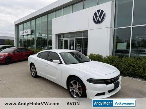 Bright White Clearcoat 2015 Dodge Charger SE