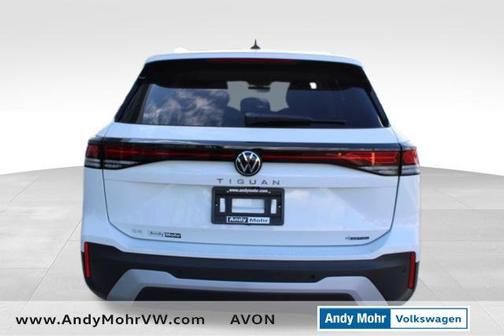 2025 Volkswagen Tiguan 2.0T SE 4MOTION