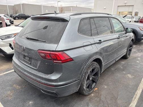 2024 Volkswagen Tiguan 2.0T SE R-Line Black 4MOTION