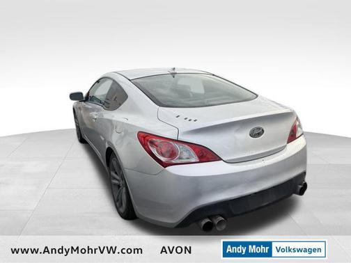 2011 Hyundai Genesis Coupe 2.0T Premium