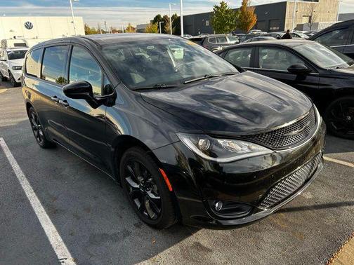 2019 Chrysler Pacifica Touring Plus