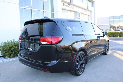 2019 Chrysler Pacifica Touring Plus