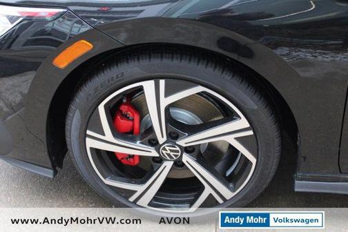 Mythos Black Metallic 2026 Volkswagen Golf GTI 2.0T SE DSG