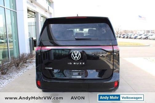 Deep Black Pearl 2025 Volkswagen ID. Buzz Pro S