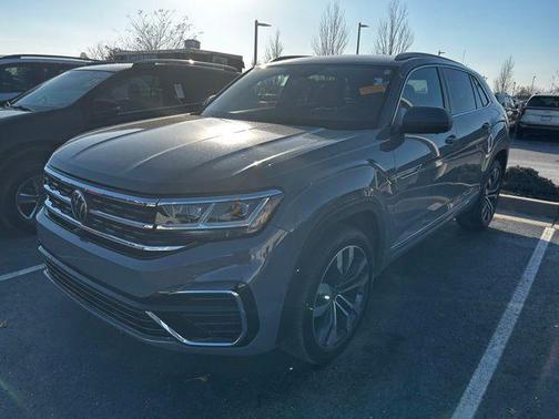 2022 Volkswagen Atlas Cross Sport 3.6L V6 SEL Premium R-Line