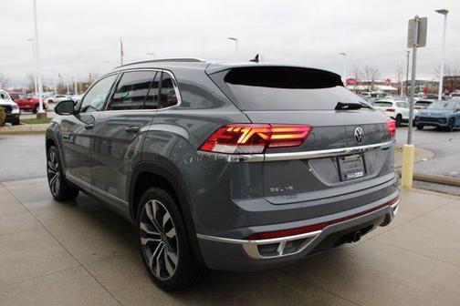 2022 Volkswagen Atlas Cross Sport 3.6L V6 SEL Premium R-Line