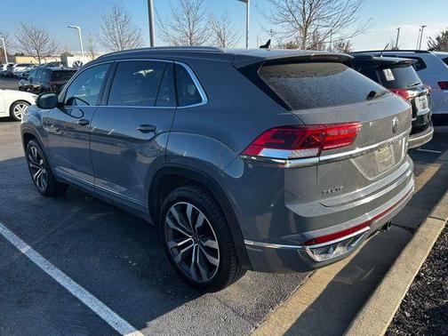 2022 Volkswagen Atlas Cross Sport 3.6L V6 SEL Premium R-Line
