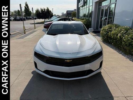 Summit White 2022 Chevrolet Camaro 1LT