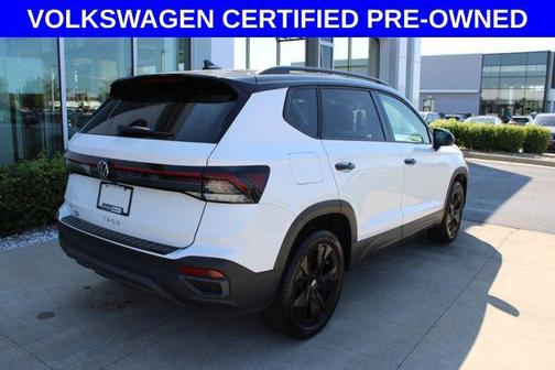 2025 Volkswagen Taos 1.5T SE Black