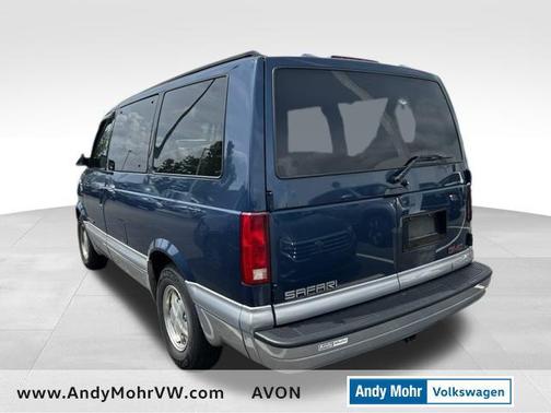 2000 GMC Safari SLE