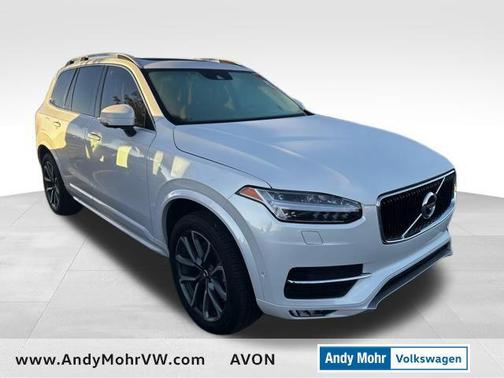 2019 Volvo XC90 T6 Momentum
