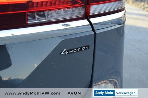 2025 Volkswagen Atlas 2.0T SE w/Technology 4MOTION