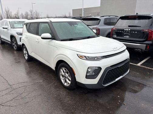 2022 Kia Soul LX