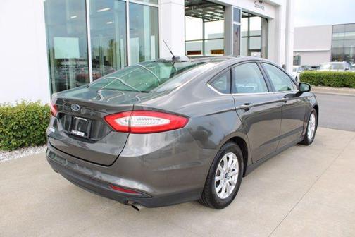 2016 Ford Fusion S