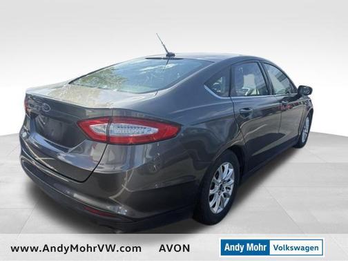 2016 Ford Fusion S