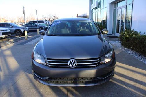 2014 Volkswagen Passat 1.8T S