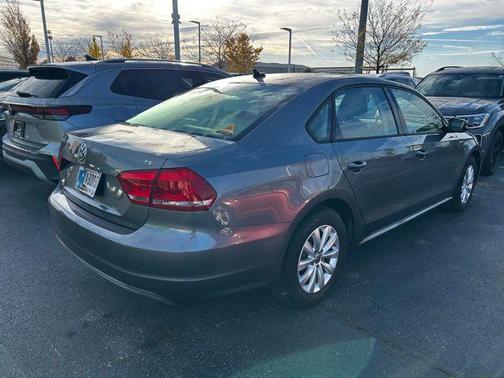 2014 Volkswagen Passat 1.8T S