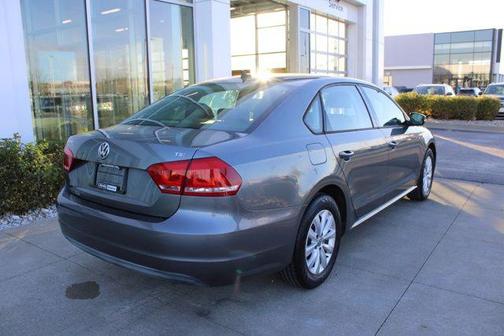 2014 Volkswagen Passat 1.8T S