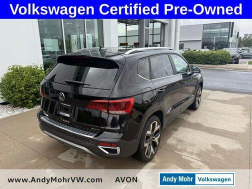 Deep Black 2023 Volkswagen Taos 1.5T SEL