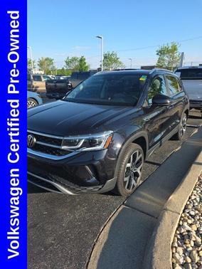 Deep Black 2023 Volkswagen Taos 1.5T SEL