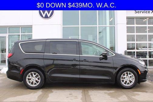 2023 Chrysler Pacifica Touring L