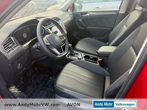 2024 Volkswagen Tiguan 2.0T SE 4MOTION