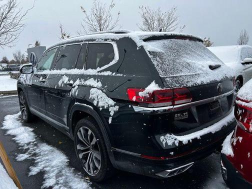 2022 Volkswagen Atlas 3.6L SEL Premium