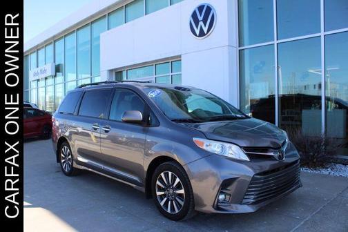 Predawn Gray Mica 2018 Toyota Sienna XLE