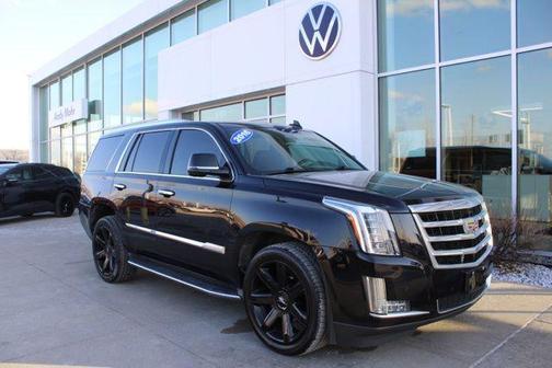2016 Cadillac Escalade Luxury