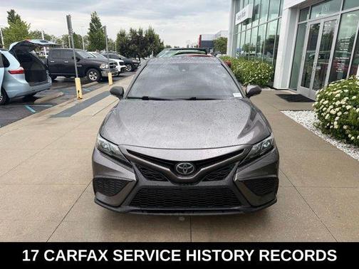 Predawn Gray Mica 2022 Toyota Camry SE