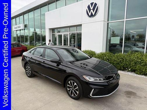 Deep Black Pearl 2025 Volkswagen Jetta 1.5T S