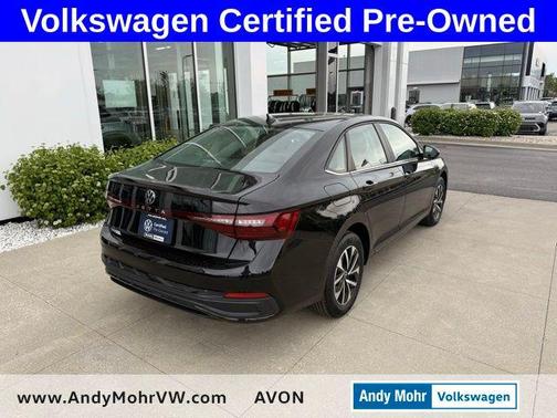 Deep Black Pearl 2025 Volkswagen Jetta 1.5T S