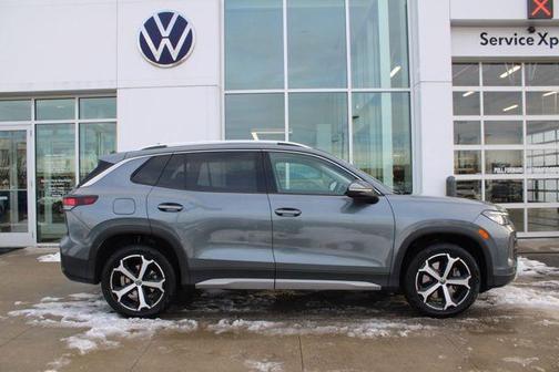 2025 Volkswagen Tiguan 2.0T SE 4MOTION