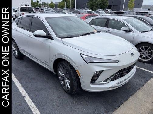 White Frost 2024 Buick Envista Avenir